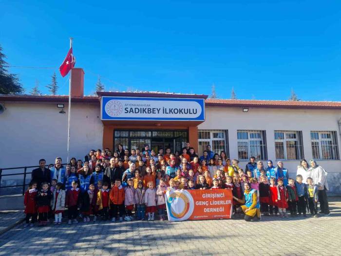 Girişimci Genç Liderler ‘Yeni Döneme Merhaba’ Etkinliğini Sürdürüyor