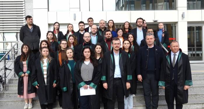 Avukatın Bıçakla Tehdit Edilmesine Meslektaşlarından Tepki