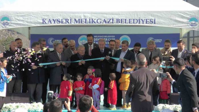 Ak Parti Milletvekili Hulusi Akar: “Güçlü Türkiye İçin Milli Ve Manevi Değerlere Sahip Çıkmak Zorundayız”