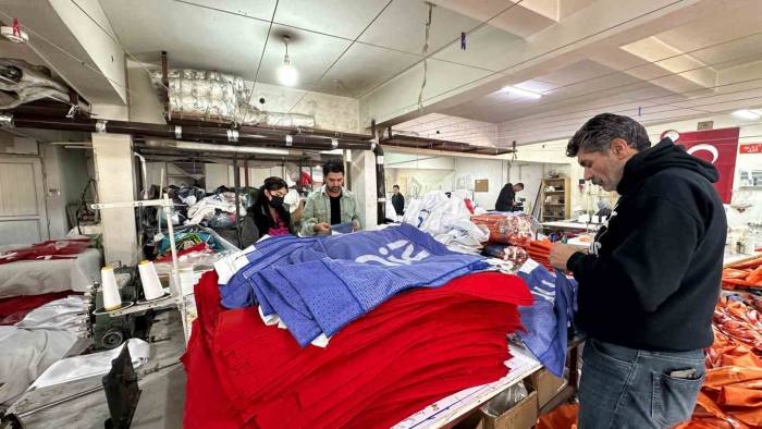 Matbaa Ve Bayrak Üreticilerinde Seçim Yoğunluğu