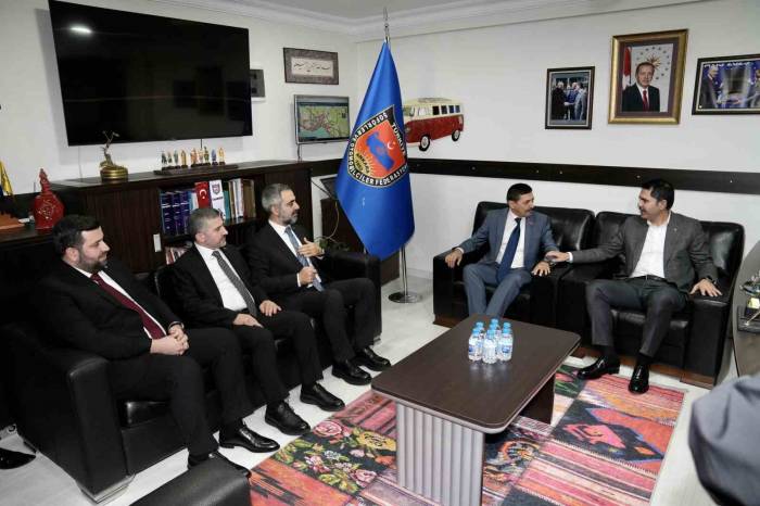 Murat Kurum: "istanbul’da Korsan Servisçilik Dönemi 31 Mart Akşamı Bitecek”