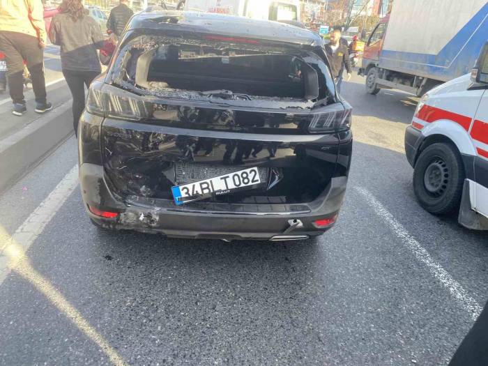 Beylikdüzü E-5’te Kaza Sonrası Can Pazarı