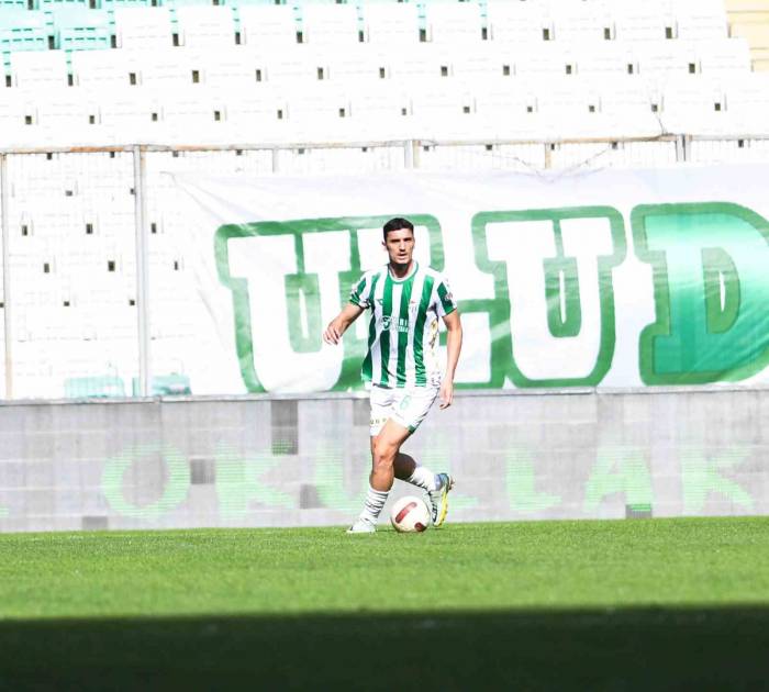 Tff 2. Lig: Bursaspor: 1 - Beyoğlu Yeni Çarşı: 1