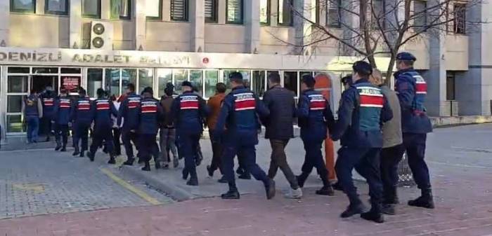 Pansiyondan 43 Kaçak Göçmen Çıktı