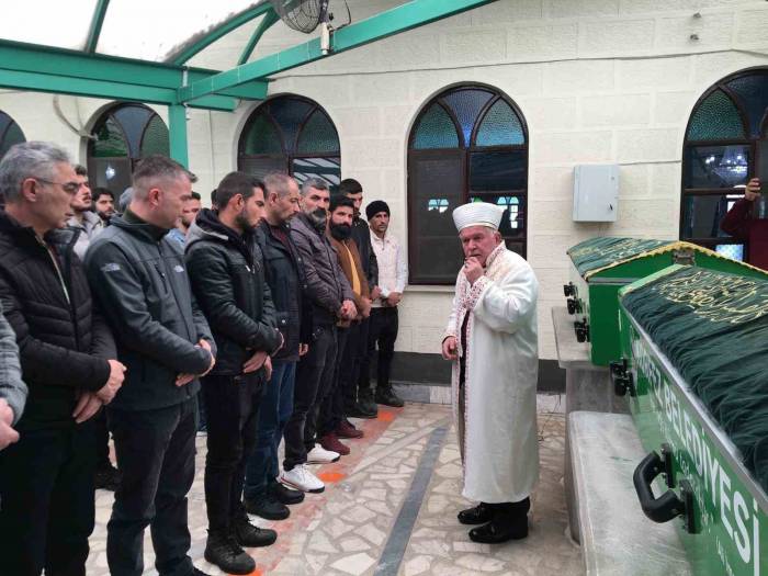 Sabah Namazına Yetişmek İçin D100 Karayolu’nu Kullanan Genç Hayatını Kaybetti