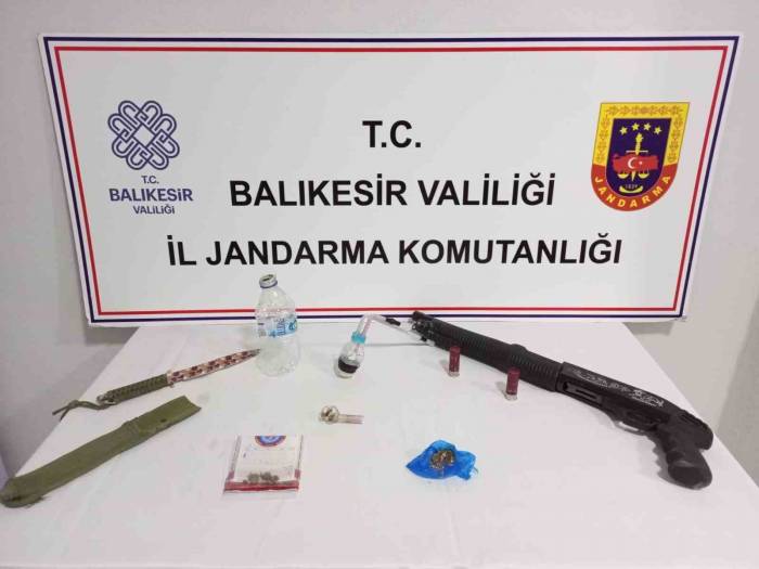 Balıkesir’de Uyuşturucu Taciri 6 Kişi Yakalandı