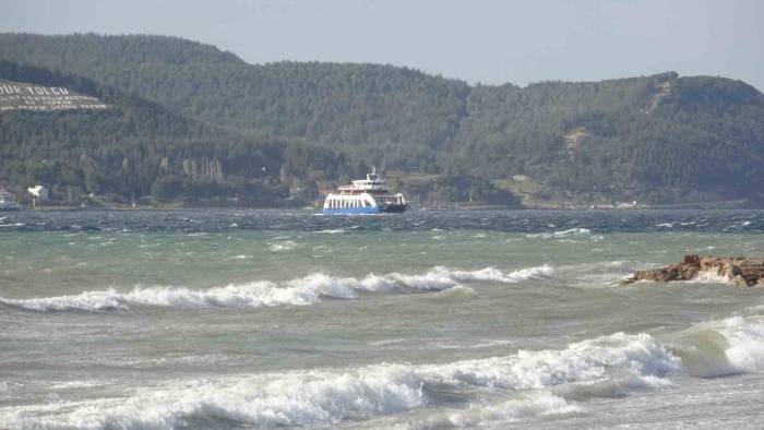 Bozcaada Ve Gökçeada’ya Yarınki Bazı Feribot Seferlerine Fırtına Engeli