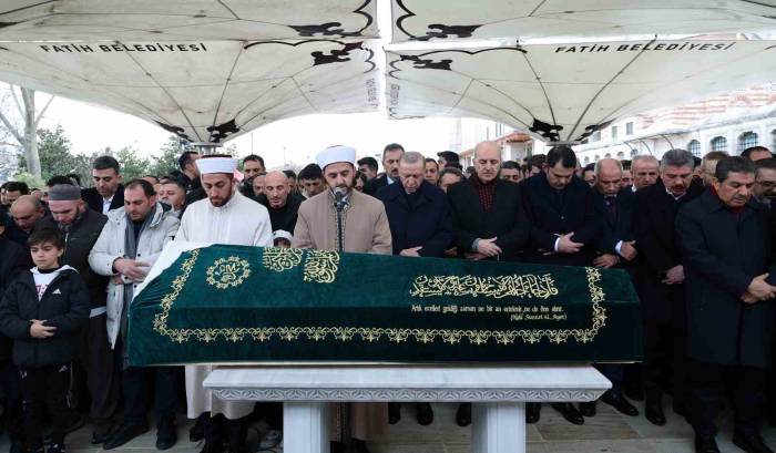 Ak Parti İstanbul Kadın Kolları Başkan Yardımcısı Fatma Sevim Baltacı Son Yolculuğuna Uğurlandı