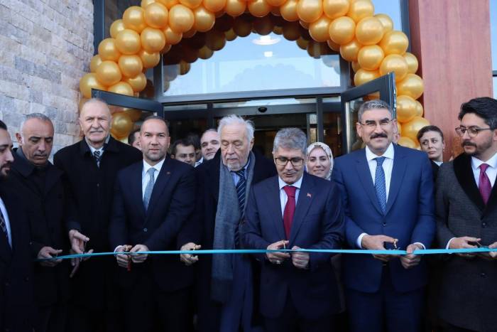 Niğde’de 100. Yıl Millet Kütüphanesi Hizmete Açıldı