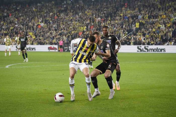 Trendyol Süper Lig: Fenerbahçe: 2 - Alanyaspor: 2 (Maç Sonucu)