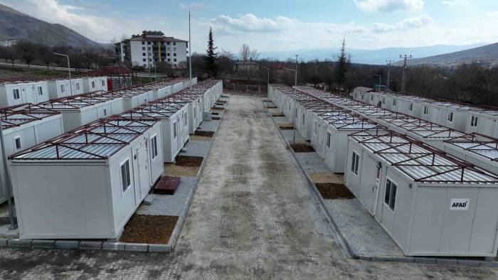 Tunceli’de Konteyner Kent Yapımı Sürüyor