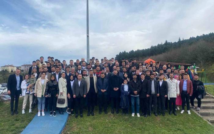 Öztürk, Gençlerle Bir Araya Geldi