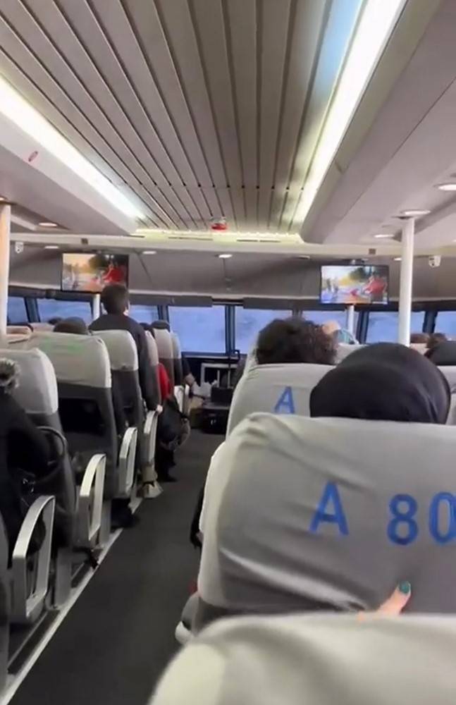 Deniz Otobüsünde Korku Dolu Anlar Kamerada