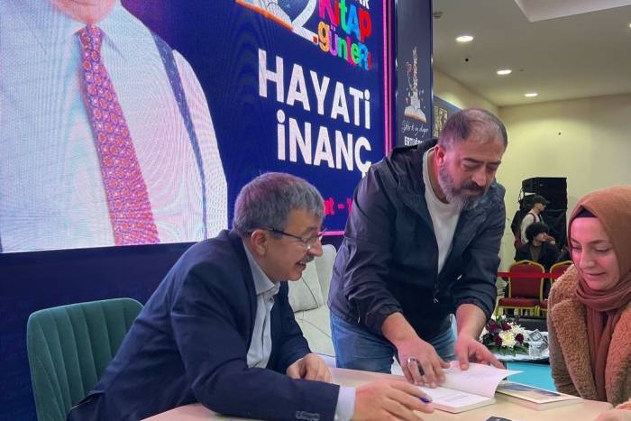 Pursaklar 2.kitap Günleri’nde Yazarlar Kitapseverlerle Buluşuyor