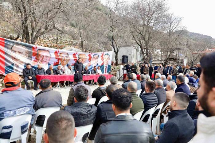 Başkan Yücel’e, Batıdaki Kırsal Mahallelerden Tam Destek