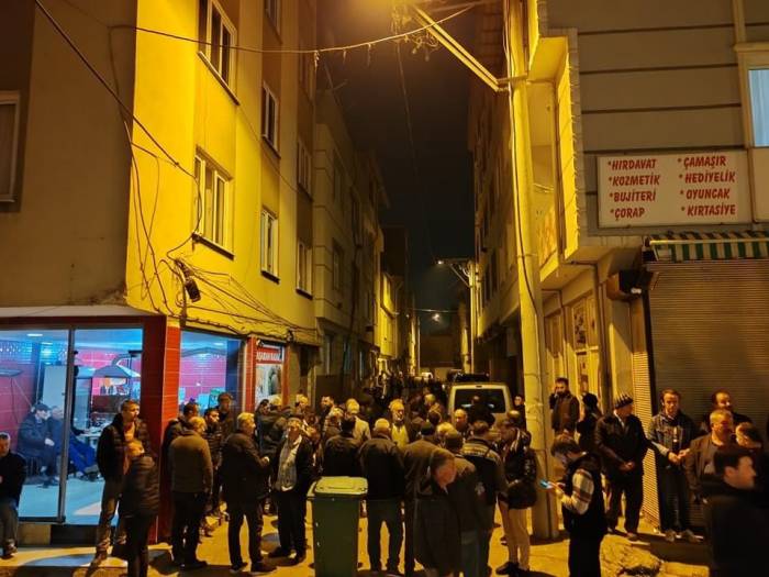 Bursa’da Beton Çakan İnşaat İşçisi 4.katta Yere Çakıldı