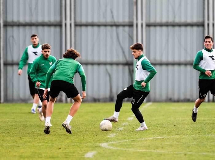 Bursaspor, Ankara Demirspor Maçı Hazırlıklarını Sürdürdü