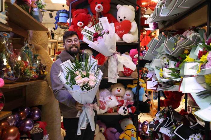 Deprem Bölgesi Elazığ’da Bir Yıl Aradan Sonra 14 Şubat Yoğunluğu