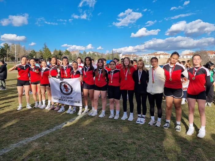 Eğitimciler Spor Lisesi Okul Sporlarında Adını Duyurmaya Devam Ediyor