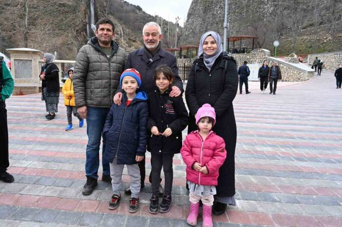 Başkan Başdeğirmen: “O Güler Yüzünüzle Sizinleyiz”