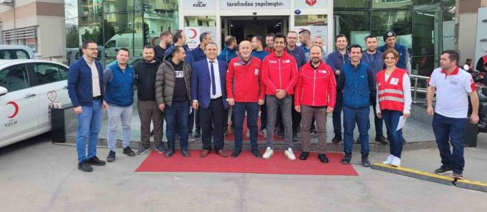 Ptt Kargo Çalışanları Kan Bağışında Bulundu