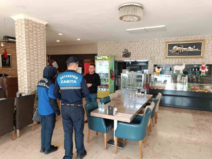 Zabıta Ekiplerinden Fiyat Listesi Denetimi