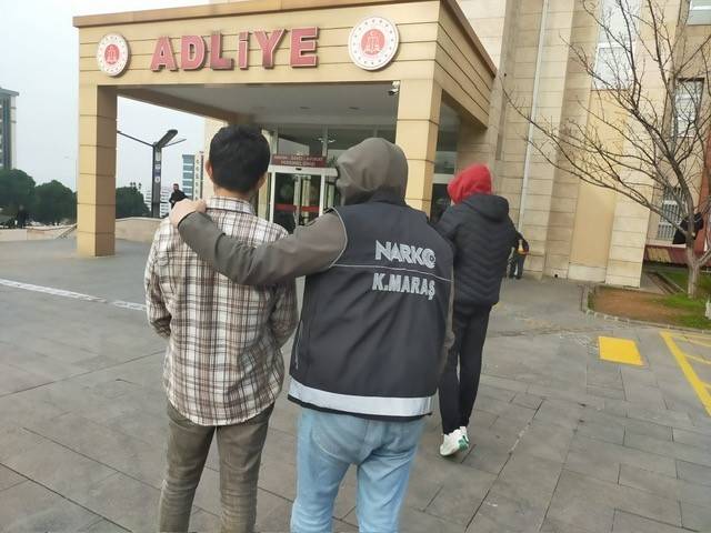 Uyuşturucu Ticareti Yapan 2 Şahıs Tutuklandı