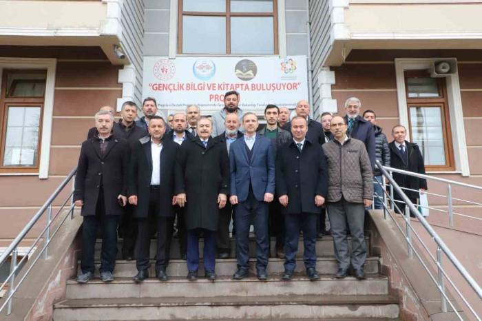 Uluçay: “Vakıflarımıza Daha Da Sistemli Çalışabilecekleri Bir Mekân Sunacağız”