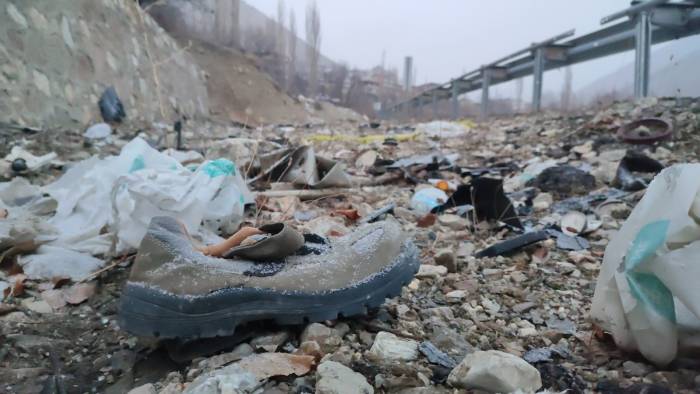 Ölümün İzleri Ölüm Virajında Duruyor