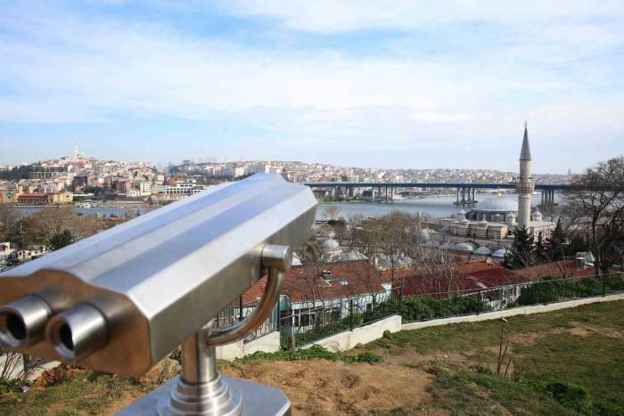 İstanbulluların Yeni Buluşma Noktası: Eyüpsultan Seyir Terası