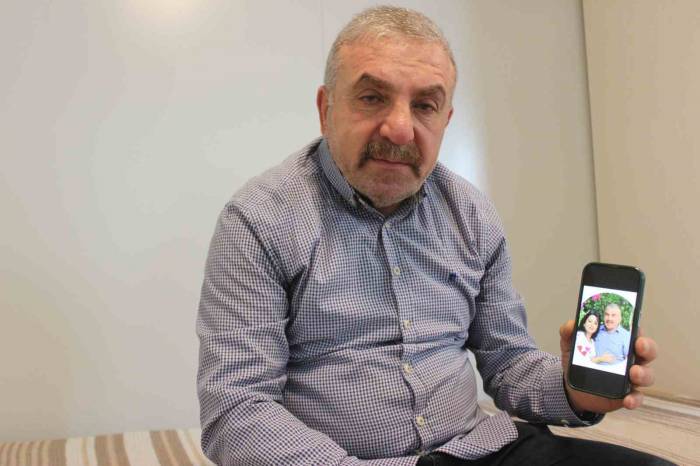 Depremde 33 Yıllık Eşini Kaybeden Acılı Adamın Buruk Sevgililer Günü