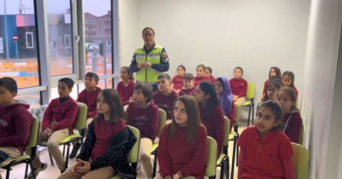 Jandarma Ekipleri Bu Sefer De Okulda Öğretmen Oldu