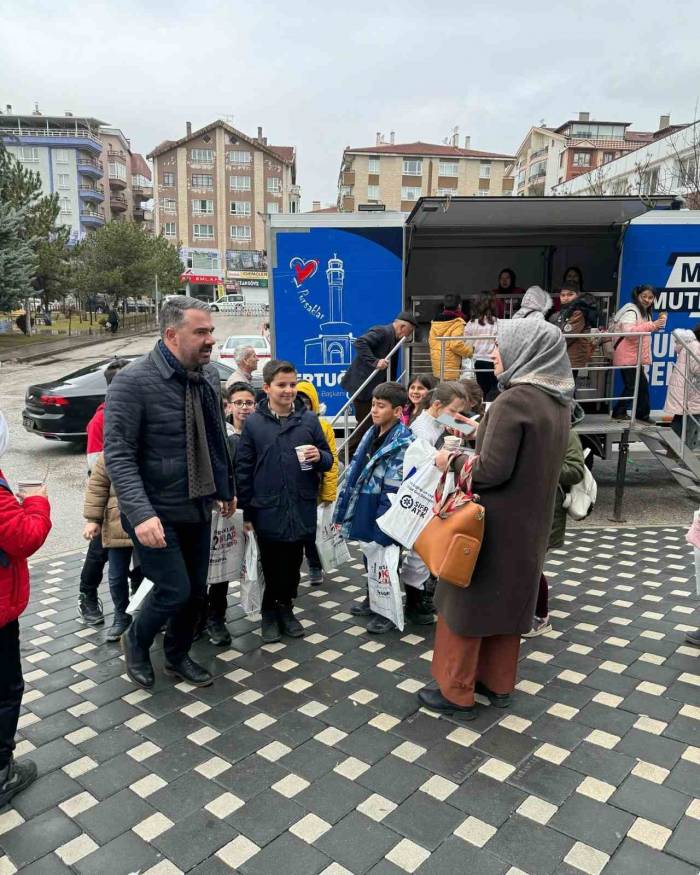 Pursaklar 2. Kitap Günleri’nde Okurlara Sıcak Çorba