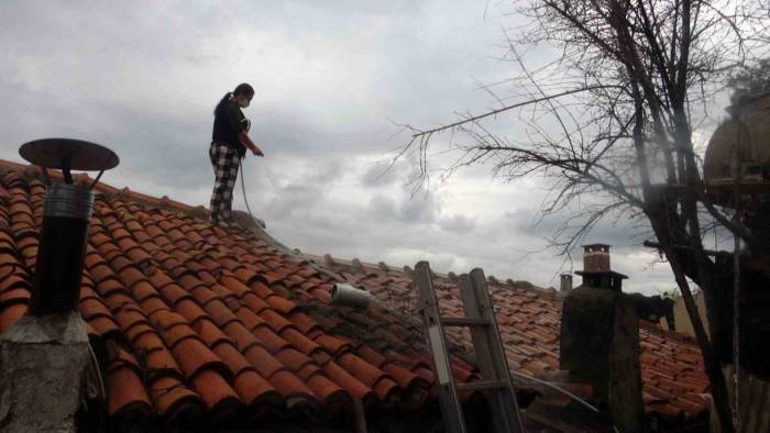 Ev Yangınında Yaşlı Vatandaş Öldü