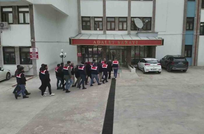 Tunceli Merkezli 3 İlde Pkk/kck Operasyonu: 14 Gözaltı