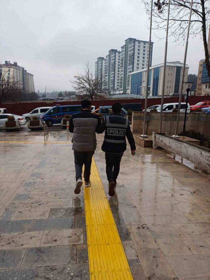 Elazığ’da Haklarında Kesinleşmiş Hapis Cezası Bulunan 14 Kişi Yakalandı