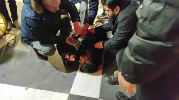 Epilepsi Hastasını Emekli Doktor Hayatta Tuttu