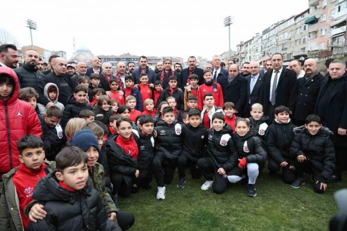 İbb Başkan Adayı Kurum’dan Karagümrükspor’a Müjde: "yeni Tesisimizi El Ele Verip İstanbul’umuza Kazandıracağız”