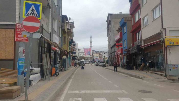 Orhaneli’de Tek Yön Uygulaması Hayata Geçirildi