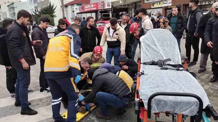 Bursa’da Trafik Kazası: 4 Yaralı