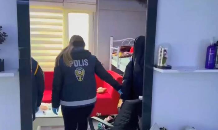 37 Kişinin Yakalandığı Fuhuş Operasyonunun Görüntüleri Ortaya Çıktı