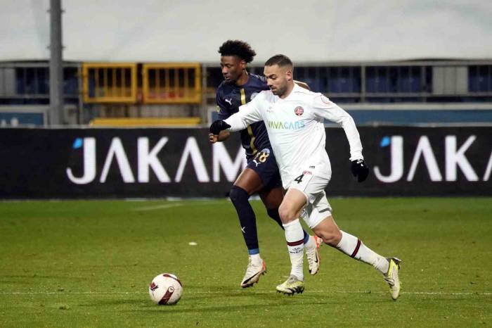 Trendyol Süper Lig: Kasımpaşa: 1 - Fatih Karagümrük: 1 (Maç Sonucu)