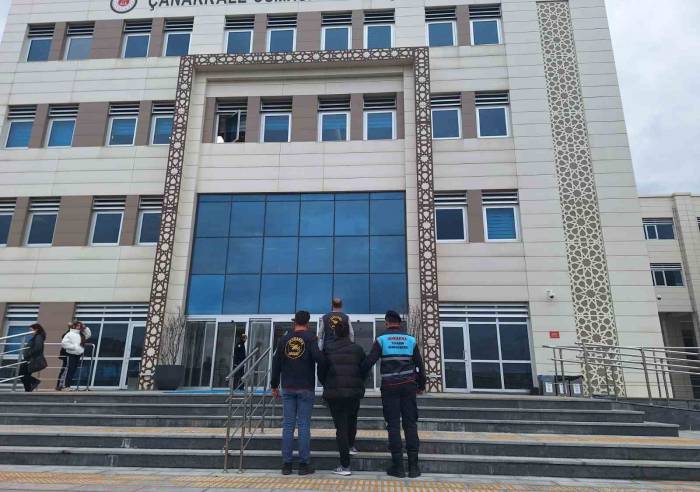 Haklarında 16 Yıl Ve 18 Yıl Hapis Cezası Bulunan 2 Şüpheli Jandarmadan Kaçamadı