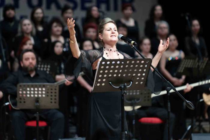 İnsan, Toprak Ve Göç Temalı Konser İzleyenleri Etkiledi