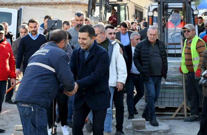 Kuşadası Belediye Başkanı Günel Vatandaşlarla Bir Araya Geldi