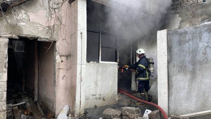 Uyuşturucu Kullanan Şahısların Yangın Çıkardığı İddiası