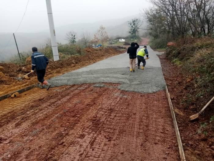 Kartepe’de 2 Bin 150 Metrelik Yolda Çalışma