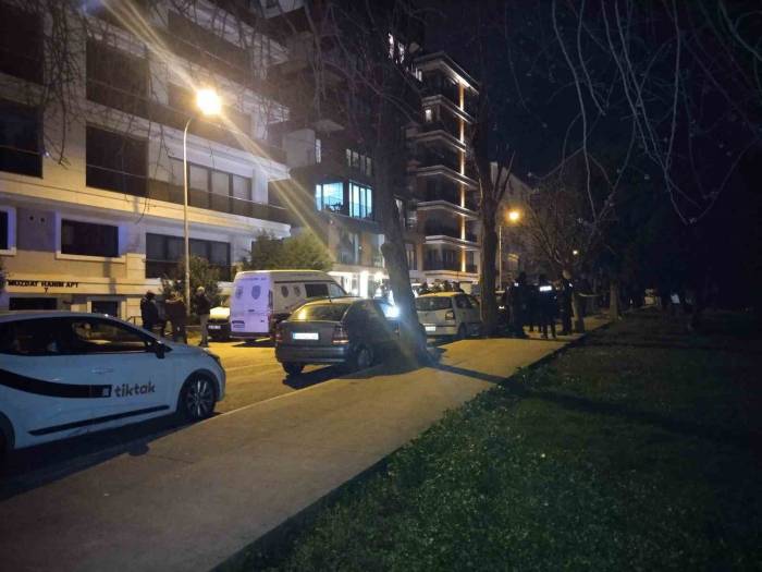 Pendik’te Kaymakamlık Lojmanı Önündeki Polis Noktasına Silahlı Saldırı