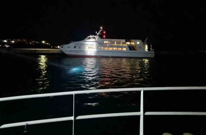 Deniz Ortasında Mahsur Kaldılar