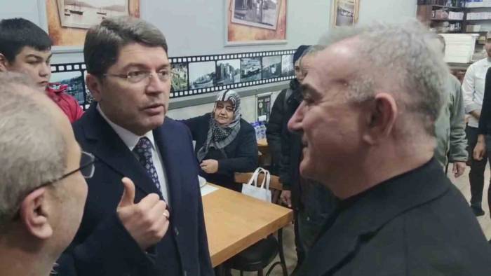 Bakan Yılmaz Tunç, İyi Parti’nin Adayı Murat Sesli’yi Dinledi